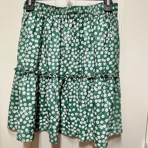 Source Unknown Green Floral A-Line Skirt - Picture 2 of 2